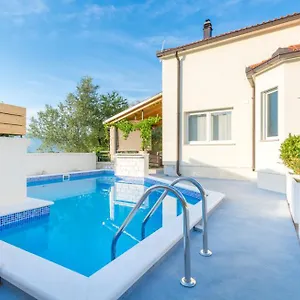 Lipovac Trogir